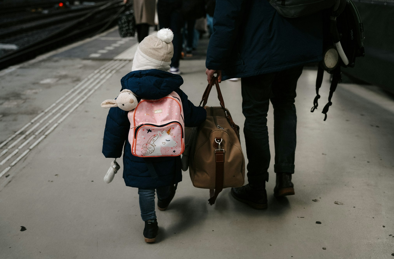 Traveling with Toddlers - Survival Guide for Parents